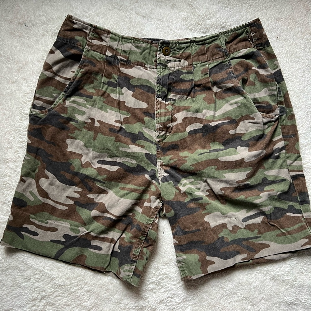 Camo Shorts - Forever 21